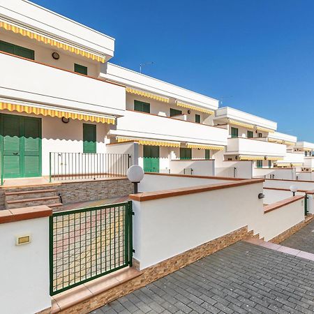 Blusea Beach Apartments Сан-Пьетро-ин-Беванья Экстерьер фото